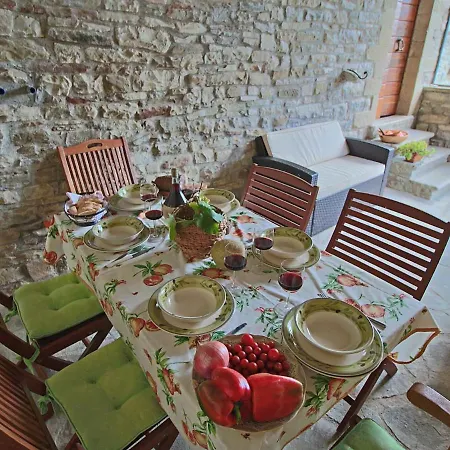 Belvilla By Oyo Casal Corniolo Montalto Holiday home *